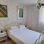 Appartement Srsen Kuciste